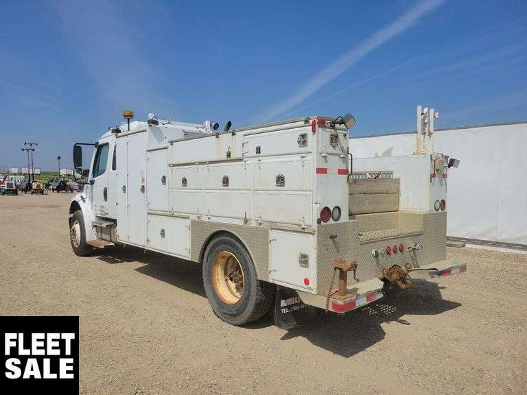 2004  Freightliner  M2  S/A  Service Truck