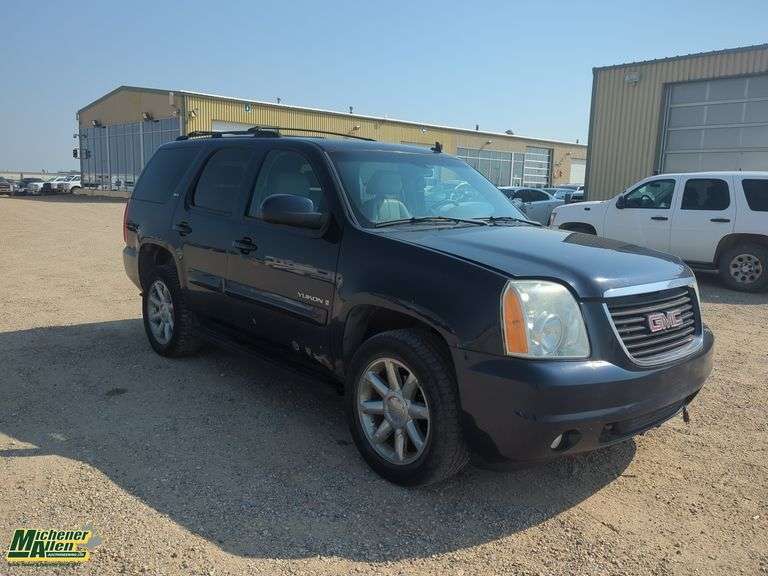 2007  GMC  Yukon  SLT 4dr SUV 4WD w/4SA