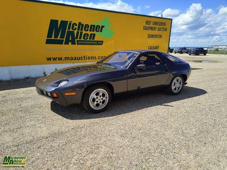 1980  Porsche   928