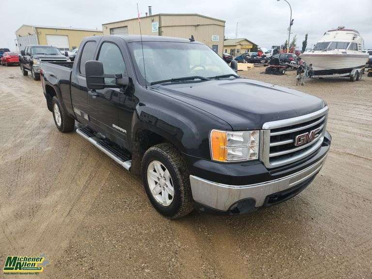 2012  GMC  Sierra 1500 4x4  SLE