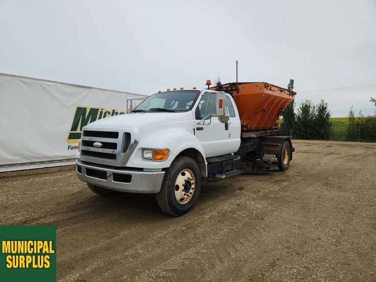 2008  Ford  F-750 Super Duty  S/A  Sander Dump Truck
