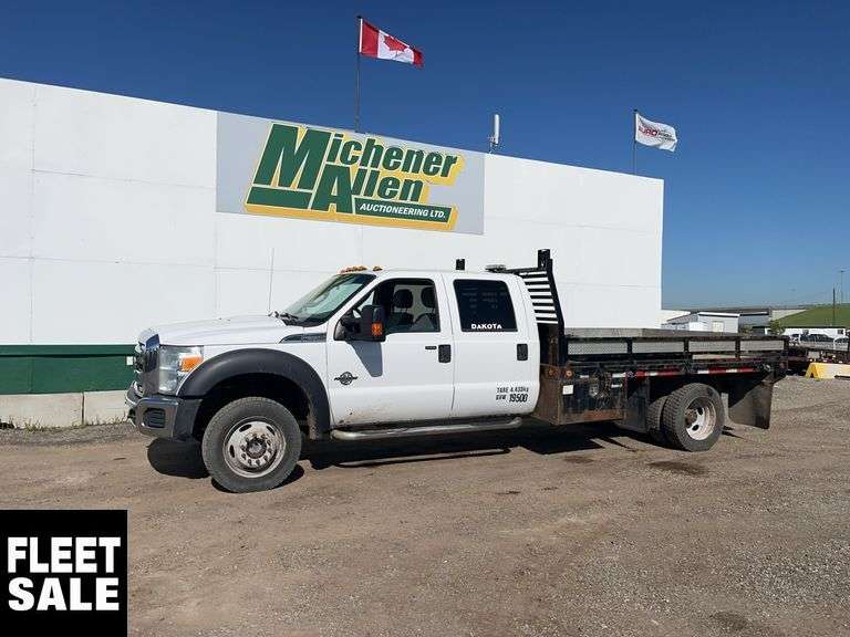 2015  Ford  F-550 Super Duty 4X4  S/A  Deck Truck