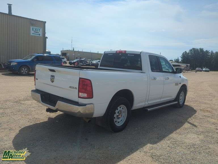 2016  Ram  1500  4x4 SLT 4dr Quad Cab 6.3 ft. SB Pickup
