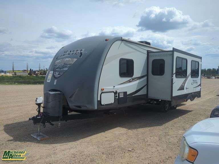 2014 CrossRoads RV Maple Country T/A BP - Michener Allen Auctioneering Ltd