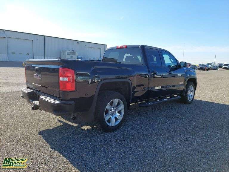 2018  GMC  Sierra 1500  Elevation 4x4 4dr Extended Cab