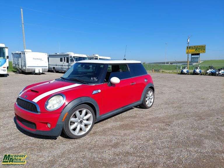 2007  Mini  Cooper  S 2dr Hatchback