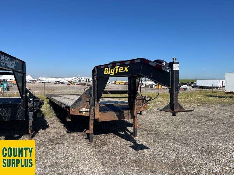 2015  Big Tex  Tilt Deck  T/A - T/A  35  Gooseneck Equipment Trailer