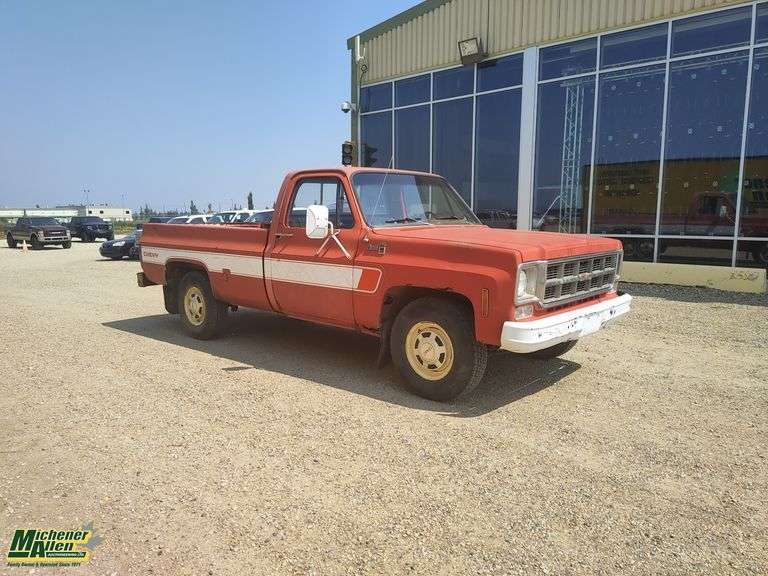 1977  GMC   Sierra 25   Pickup