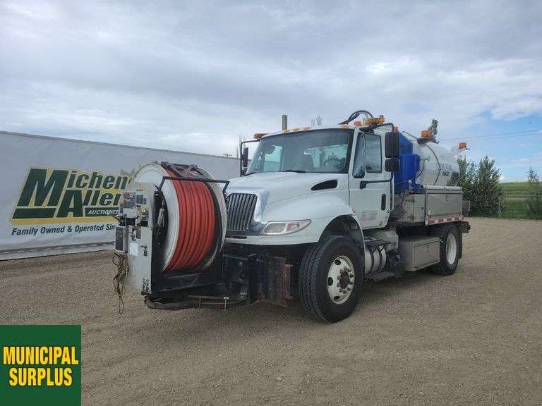 2017  International  WorkStar 7300  S/A  Sewer Vac Truck