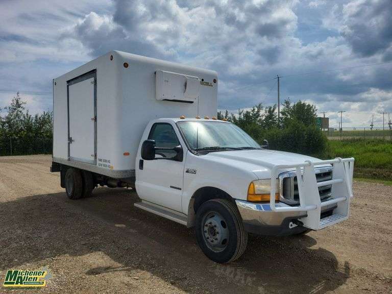 2000  Ford  F-550 Super Duty  S/A  Cube Van