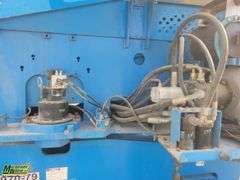 2005  Genie  S65  500  LBS  Boom Lift