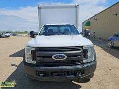 2017  Ford  F-450 Super Duty  S/A  Van Body Truck