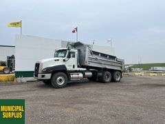 2014  Cat  Dump Truck CT660  T/A  Dump Truck