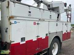2006  International  DuraStar 4300  S/A  Bucket Truck