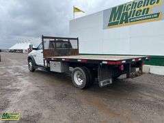 2017  Ram  5500 4X4  S/A  Deck Truck