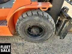Toyota  7FGU25  3750  LBS  Forklift
