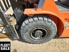 Toyota  7FGU25  3750  LBS  Forklift