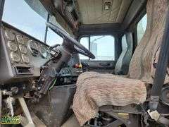 1998  International  9100  T/A  Day Cab Tractor