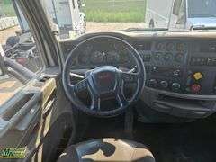 Non-Operable  2019  Peterbilt  579  T/A  Sleeper Tractor