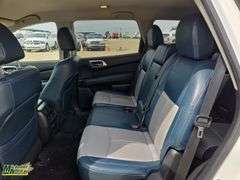 2019  Nissan  Pathfinder  4x4 SV 4dr SUV