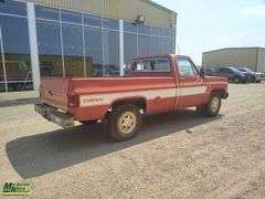 1977  GMC   Sierra 25   Pickup