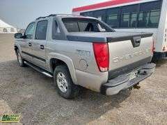 Non-Operable  2006  Chevrolet  Avalanche  4x4