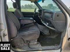 2006  GMC  Sierra 3500  S/A  Deck Truck