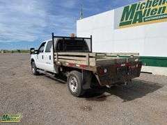 2012  Ford  F-350 Super Duty 4X4  S/A  Deck Truck