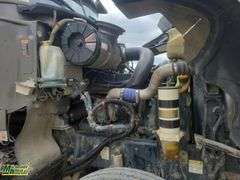 2013  Mack  Pinnacle  Tri  Wet Kit Sleeper Tractor