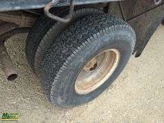 Non-Operable  1996  Ford  F-Super Duty  S/A  Deck Truck