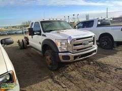 Non-Operable  2013  Ford  F-550 Super Duty 4x4  S/A  Cab & Chassis