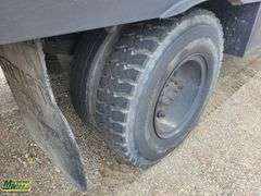 Non-Operable  1987  GMC  TopKick C70  S/A  Service Truck