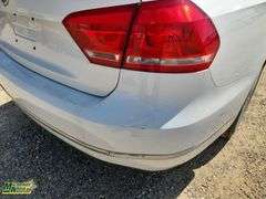 2013  Volkswagen  Passat  TDI SE 4dr Sedan 6A w/ Sunroof and Navigation