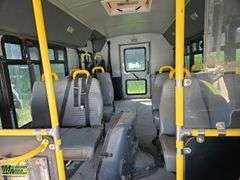Non-Operable  2005  Ford  E-450  S/A  Passenger  Bus