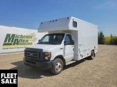 2011  Ford  E450  S/A  Cube Van