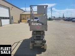 Skyjack  SJ 3226  500  LBS  Scissor Lift