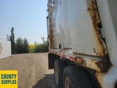 2020  Peterbilt  520  T/A  Refuse Truck