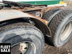2006  Kenworth  T800  T/A  Wet Kit Day Cab Tractor