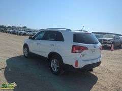 2015  Kia  Sorento  AWD LX 4dr SUV