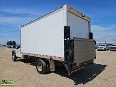 2017  Ford  F-450 Super Duty  S/A  Van Body Truck
