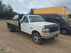 Non-Operable  1996  Ford  F-Super Duty  S/A  Deck Truck