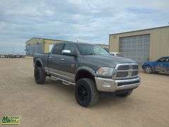 2010  Dodge  Ram 3500  4x4 Laramie 4dr Crew Cab 6.3 ft. SB SRW Pickup