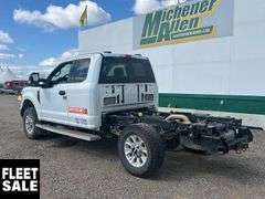 2021  Ford  F-350 Super Duty 4X4  S/A  Cab & Chassis