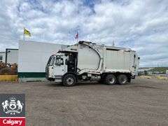 2015  Autocar  Xpeditor  T/A  Refuse Truck