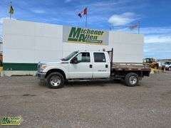 2012  Ford  F-350 Super Duty 4X4  S/A  Deck Truck
