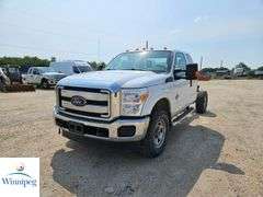 2014  Ford  F-350 Super Duty  S/A  Cab & Chassis