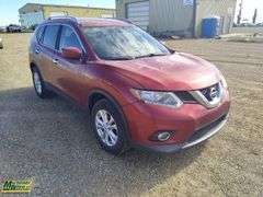 2016  Nissan  Rogue  AWD SV 4dr Crossover