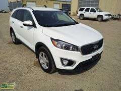 2016  Kia  Sorento AWD  GDI