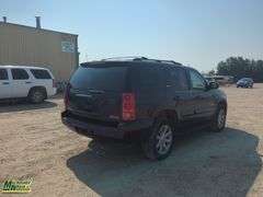 2007  GMC  Yukon  SLT 4dr SUV 4WD w/4SA