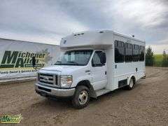 2016  Ford  E-Series  S/A  7  Passenger  Bus
